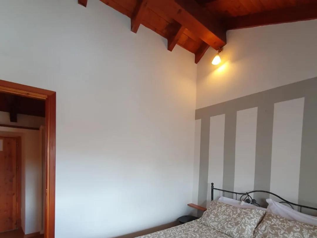 Appartamenti Vacanze E Camere Roccetta Fiorita Pettenasco Exterior photo