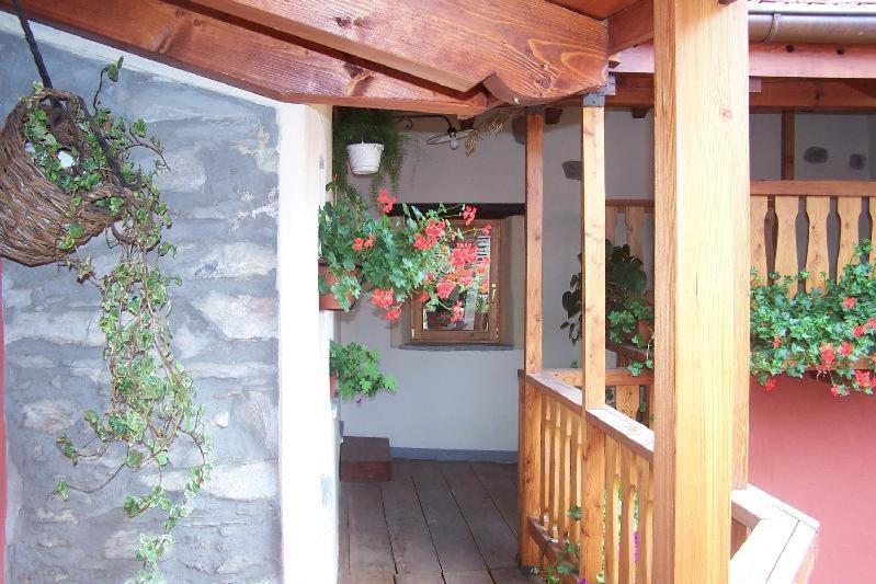 Appartamenti Vacanze E Camere Roccetta Fiorita Pettenasco Exterior photo